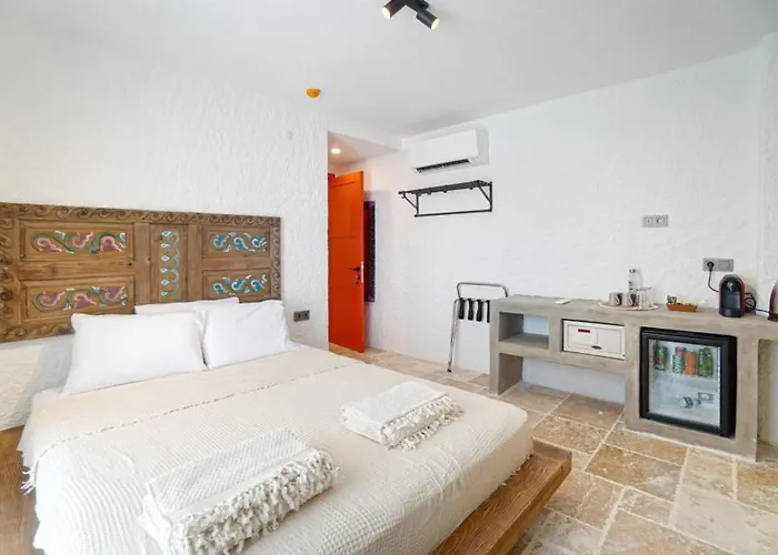 Papavero Alacati Hotel 3*